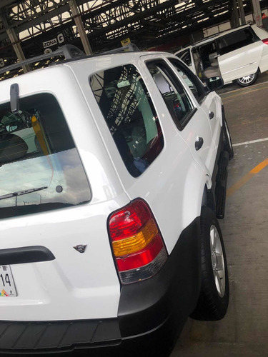 Imagen 6 de 14 de Ford Escape 2007 2.0 Xls Tela L4 At