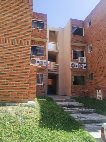 Imagen 8 de 12 de Moderno Apartamento Urb. Canaima Iv