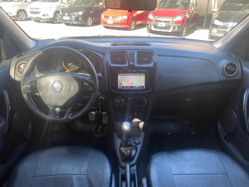 Imagen 5 de 8 de Renault Sandero Stepway 2015 1.6 Privilege Nav 105cv