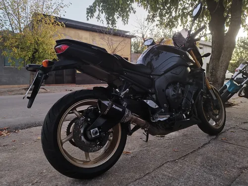 Yamaha Fz8