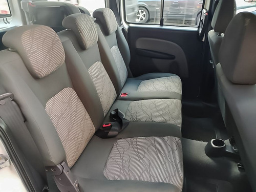 Imagem 7 de 25 de Fiat Doblo 1.4 Mpi Attractive 8v