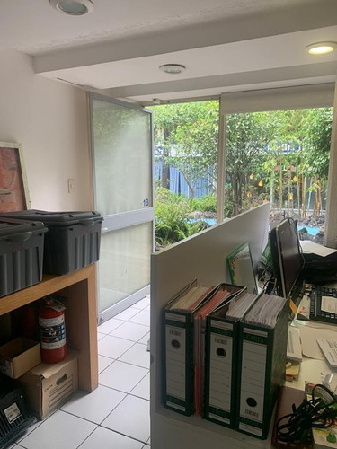 Oficina En Venta En Jardines Del Pedregal 105m2