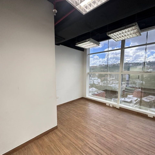 Oficina En Alquiler 100 M2 - Urb.las Mercedes