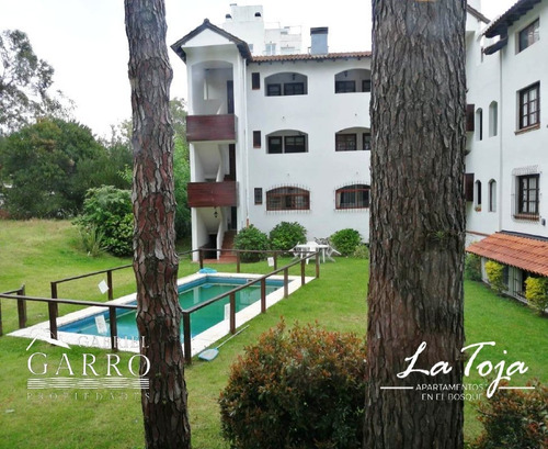 Imagen 13 de 15 de Clásico Departamento A Solo Una Cuadra Del Centro De Pinamar.