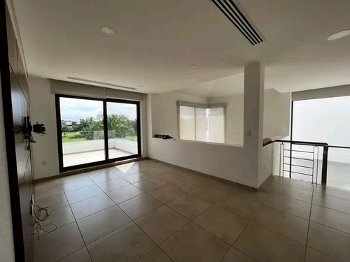 Villa En Condominio Horizontal Doble Acceso Controlado