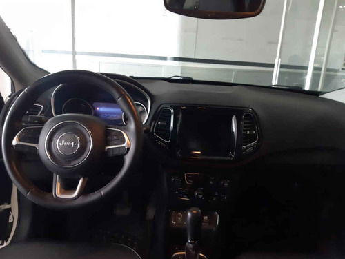 Imagen 12 de 13 de Jeep Compass 2018 5p Limited Premium 4x2 L4/2.4 Aut