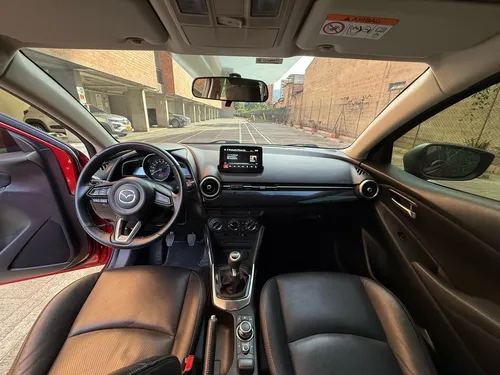 Mazda 2 1.5 Touring