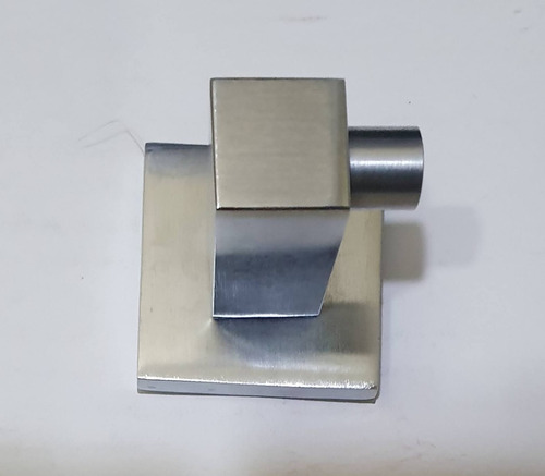 Imagen 4 de 4 de Percha Maciza Acerada 50x50mm Ray 18015a Nuevo Diseño