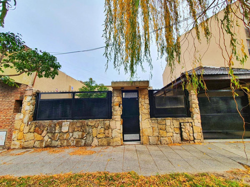 Imagen 22 de 25 de Venta Casa 3 Ambientes 296 M2 Cochera Pileta Lanus