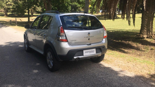 Renault Sandero Stepway 2015 1.6 Privilege 105cv