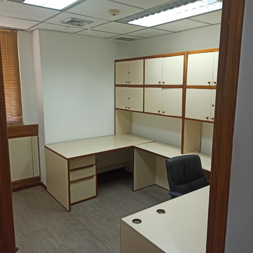 Imagen 6 de 14 de Oficina En Alquiler, Sabana Grande, Caracas-venezuela.
