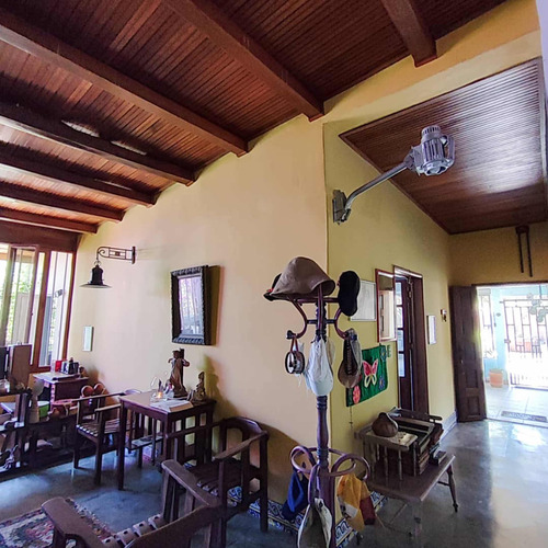 Casa Quinta Con Anexo Tipo Rústico Colonial En Playa Grande