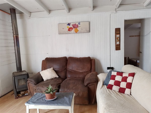Acogedora Casa En Venta De 4 Dorm. En Quintero