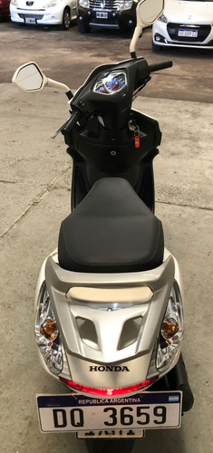 Imagen 7 de 15 de Aa Moto Honda Elite 125 Año 2017 7mil Km