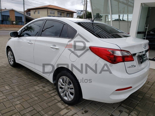 Imagem 13 de 15 de Hyundai Hb20s 1.6 Comfort Plus 16v Flex 4p Automático