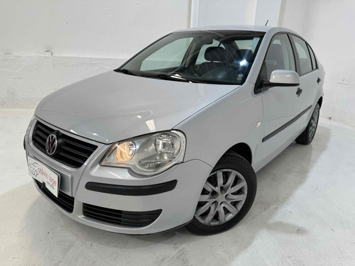 Volkswagen Polo Sedan 1.6 MI 8V FLEX 4P MANUAL