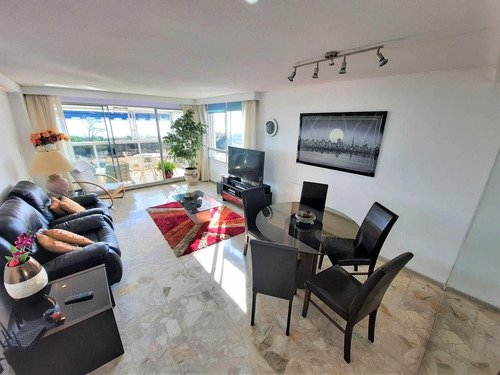 Vendo Apartamento Dos Dormitorios Playa Mansa Punta Este
