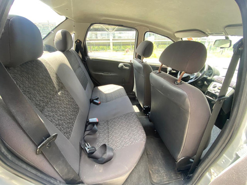 Chevrolet Corsa Classic 1.0 Life Flex Power 4p