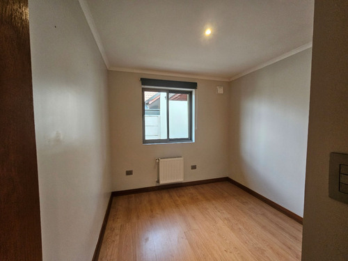 En Arriendo Comoda Casa En H. Esmeralda