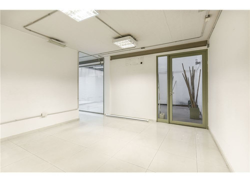 Venta Oficina En Barracas 220 M2+coch