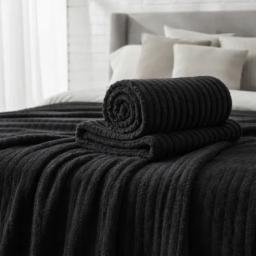 Cobertor Manta Casal Aveludada Canelada Super Macia Luxo Canelada 750 G Preto — R$ 36,99 em Mercado Livre, 51% OFF