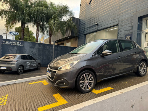 Peugeot 208 1.6 Feline Tiptronic