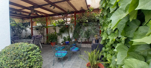 Casa De La Cultura De Ñuñoa / Juan Moya
