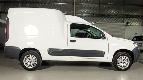 Imagen 4 de 16 de Fiat Fiorino 1.4 Evo Top Pack Electrico Furgon 2017 Gnc