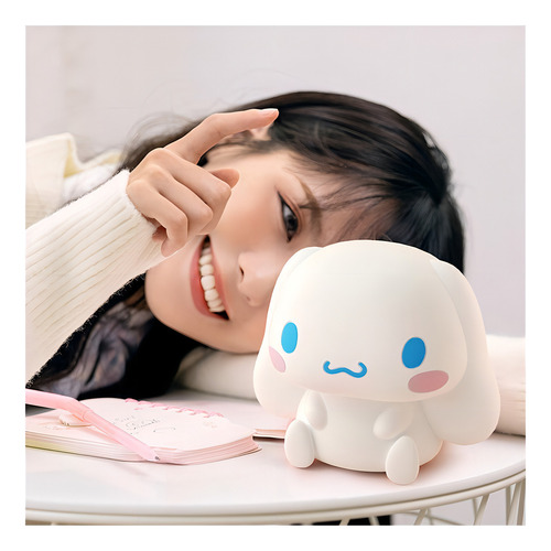 Luz Genérica Cinnamoroll Mini Night Lamp With Cute Drawing Eyes 1cm x 1cm x 1cm de diámetro