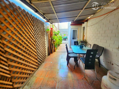Casa En Venta De 3 Dorm 1b. En Pudahuel