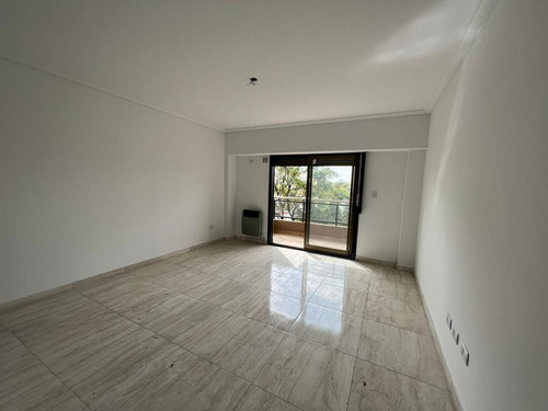 Avenida Mitre 1660, Avellaneda ¡dos Ambientes Al Contrafrente En Venta!