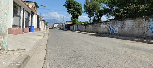 Imagen 5 de 11 de Venta Terreno En Centro De Palo Negro Ocumarito Edo Aragua.
