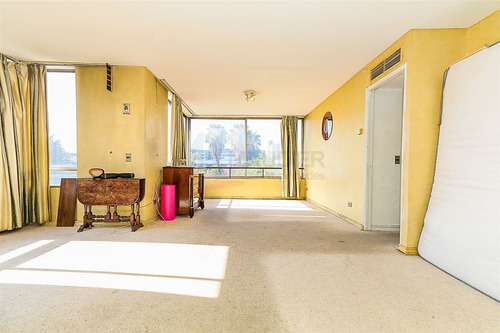 Departamento En Venta De 2 Dorm. En Providencia