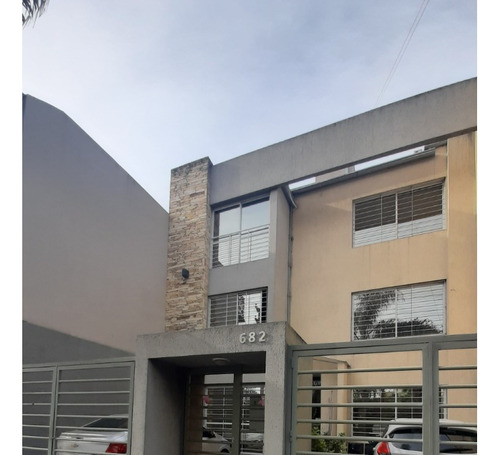 Vendo Departamento Monoambiente En Moron Sur- Excelente Ubicación