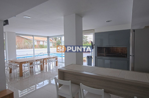 Imagen 18 de 24 de Apartamento En Brava, 2 Dormitorios *