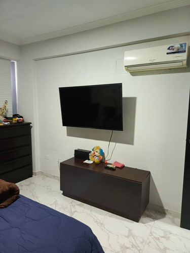 Apartamento Ubicado En El Parral Royal Palace. Valencia. Solo Clientes. Bc