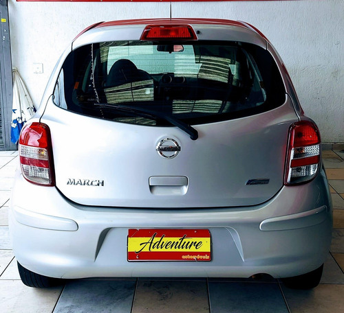 Imagem 6 de 13 de Nissan March 1.6 S Ano:2014 Prata Flex Completo