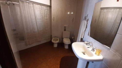 Casa En Venta - 3 Dormitorios 5 Baños 1 Cochera - 335mts2 - Villa Urquiza