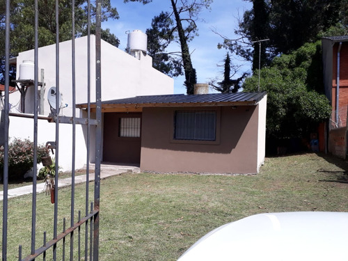 Permuta Casa 4 Ambientes Parque En El Faro Mar Del Plata Por Propiedad Zona Oeste / Automovil