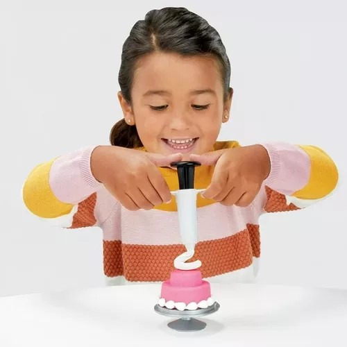 Play Doh, Horno De Pasteles Hasbro Amarillo (Usado)