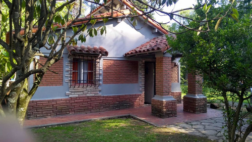 Casa Quinta En Barrio Santa Brígida Lote 1380 Mts Piscina