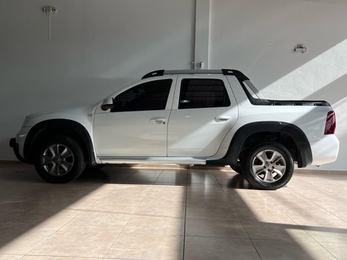 Renault Duster Oroch 2.0 Outsider Plus