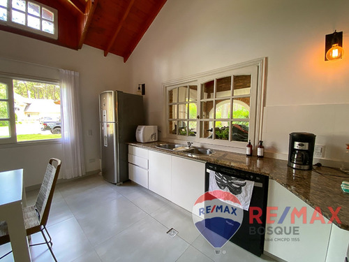 Casa 5 Ambientes -pinamar