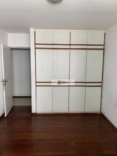 Imagem 7 de 14 de Apartamento À Venda - Ponta Verde - Beira Mar - Com 225 M² - Com 4 Quartos / 2 Suítes - Por R$ 1.150.000 - Ap0003