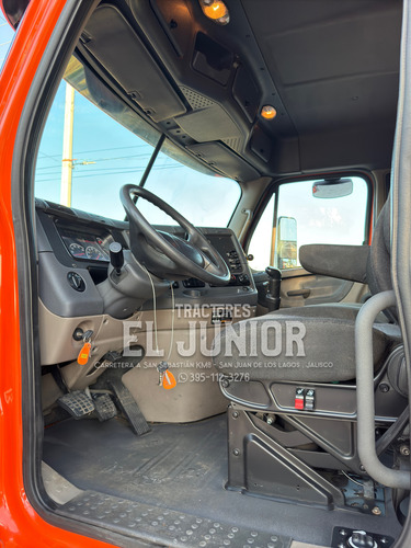 Volteo 14 Metros Torton Freightliner Cascadia 2011