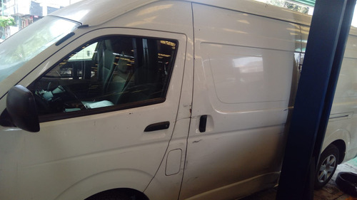 Toyota Hiace 2.7 Panel Super Larga Mt
