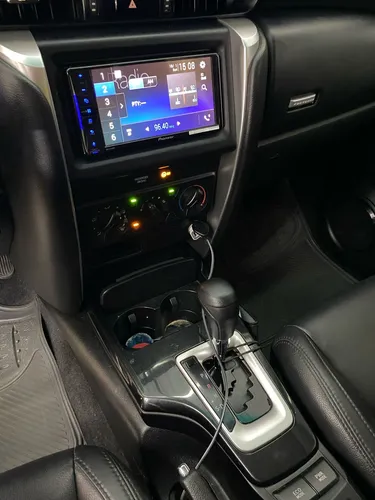 Toyota Fortuner 2.7 Sr 4x2 At 2018