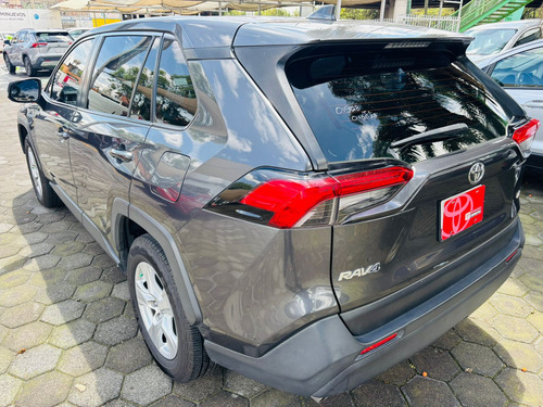 Toyota RAV4 2.5 Le At
