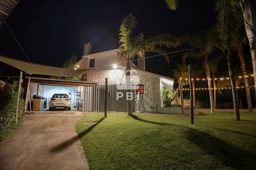 Venta De Casa 7 Dormitorios Playa Mansa - Ref : Pbi12802