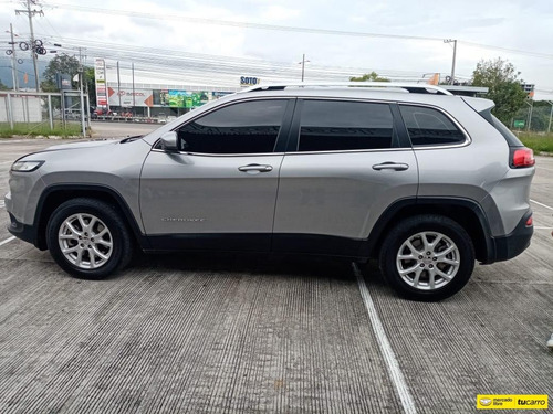 Jeep Cherokee 3.2 Longitude Plus